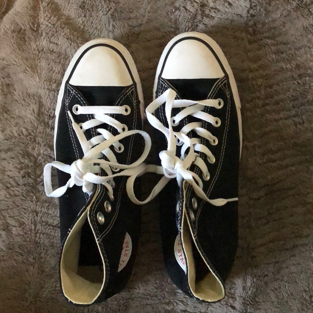 Black high top converse